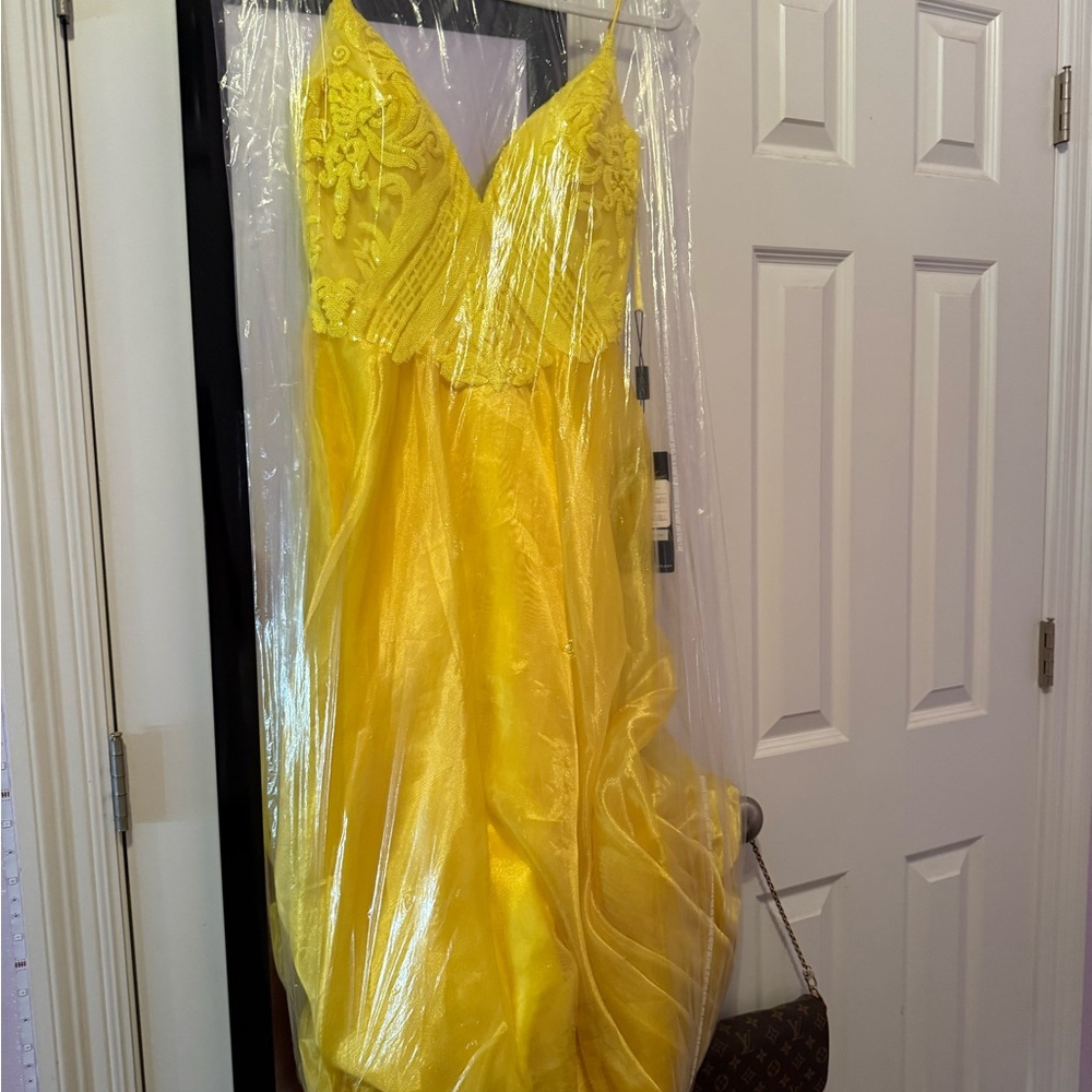 Jonathan Kayne Dress